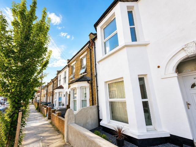Meyrick Road, Willesden Green NW10, 5 bed terraced house to rent, £4,950 pcm | PrimeLocation