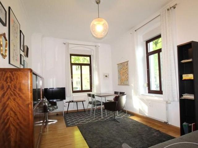 mezzanine / rent / Dresden
