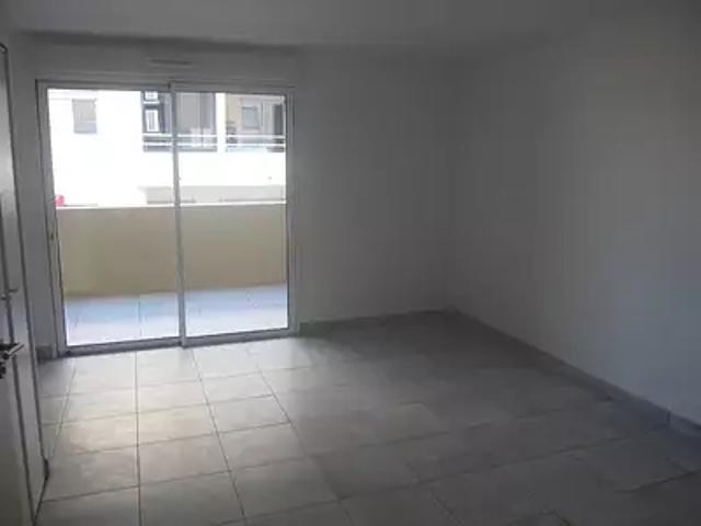 Mèze 34140 Location appartement 1 pièce t1