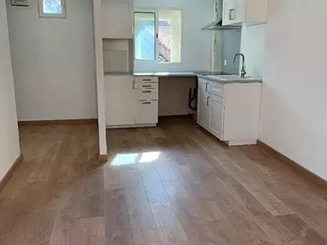 Mèze 34140 Location appartement 2 pièces t2