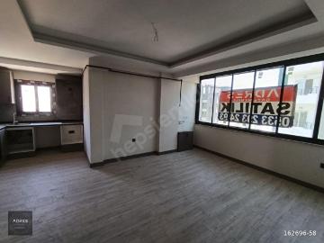 MEZİTLİ DE HAVUZLU DOĞALGAZLI JENERATÖRLÜ CİFT BANYOLU GİYİNME ODASI 2+1 SATILIK