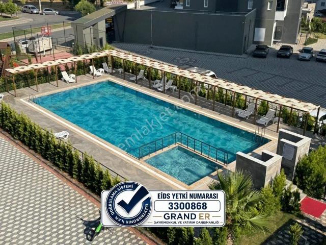 Mezitli Akdeniz'de Yerden Isıtmalı 1+1 Kiralık Daire Site İçinde
