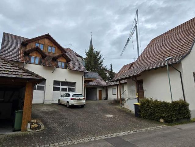 MFH Ensemble mit 5 Wohnungen & LagerHalle – von Privat