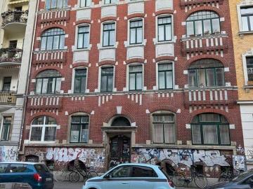 MFH in Leipzig Connewitz teilsaniert, vermietet! Denkmal AfA! Top Lage!