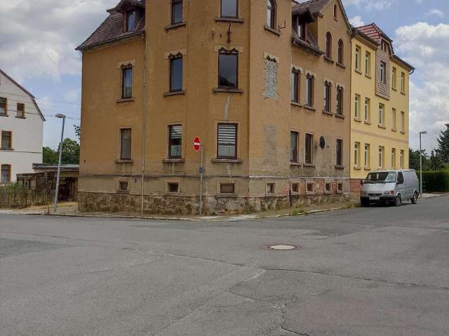 MFH in Lichtentanne, 314m² WF, stark renovierungsbedürftig