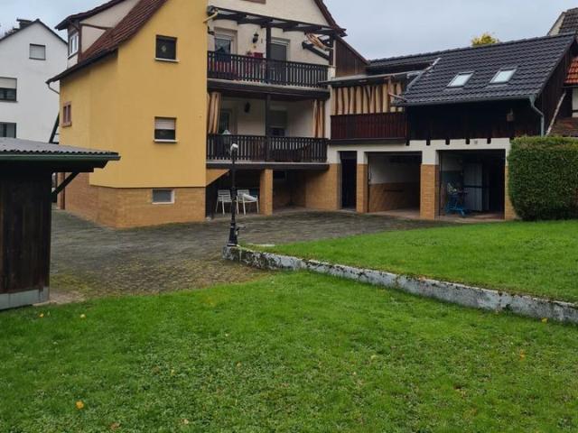 MFH mit neu Heizung und Bauplatz mit Baugenehmigung!