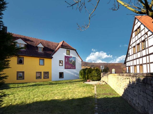 MFH mit 9 WE in ruhiger Kurstadt mit Saline und Potential zu Mehrgenerationen Wohnen