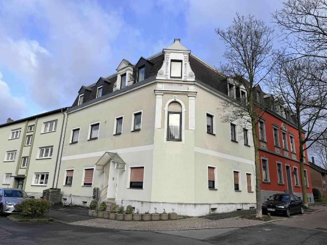MH Styrum 2 Raum ETW in schönem renoviertem Altbau