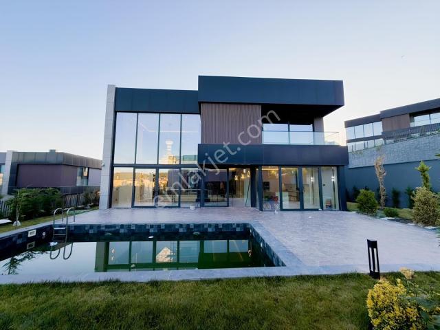 Mhr Grouptan Satılık Lüks Villa