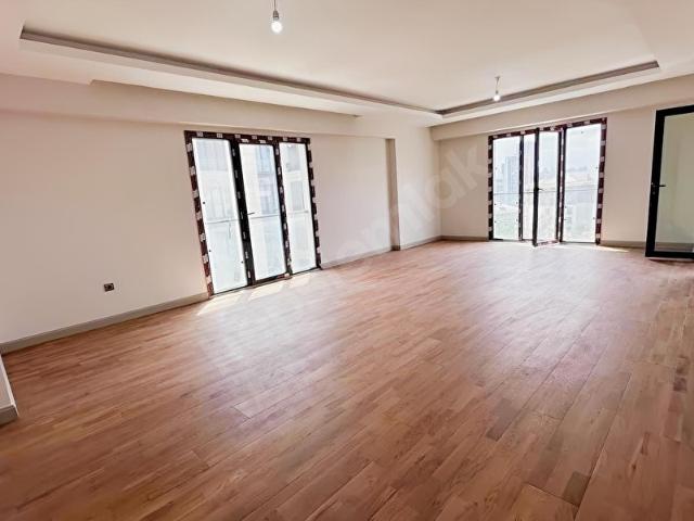 MİDAS GAYRİMENKULDEN PANORAMA BAŞAKŞEHİR'DE SATILIK 4+1 DAİRE