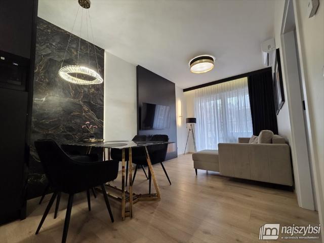 Sprzedam apartament z balkonem i basenem w Międzyzdrojach