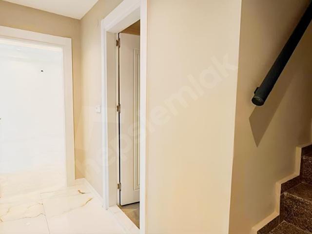 MİR'den Gaziosmanpaşa'da Satılık Teraslı Dubleks Daire 180 m2