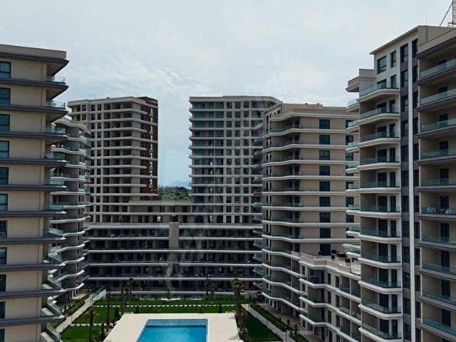 MİRNAS BAHÇEŞEHİRDE LÜKS VE KONFORLU BİR YAŞAM SİZLERİ BEKLİYOR