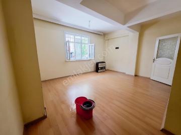 Mimar Emlak'tan Kiralık 1+1 Yüksek Giriş Daire
