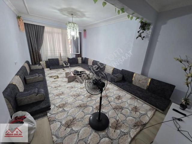 Mimar Emlak'tan Mehmet Akifte 26m² Hisseli 3+1 Giriş Kat