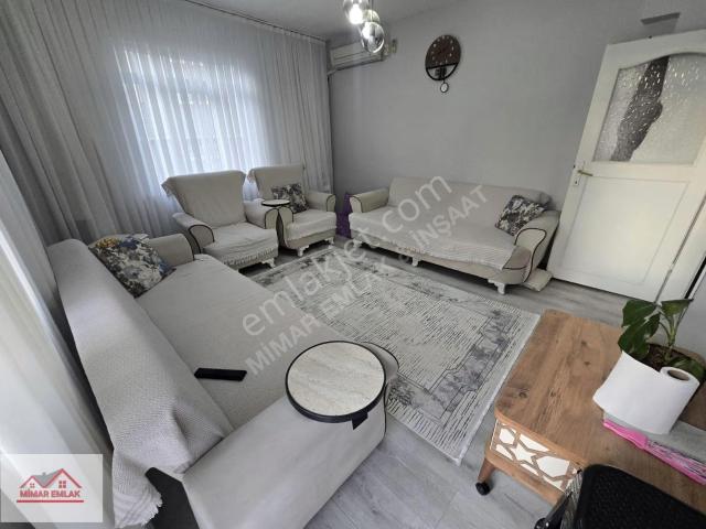 Mimar Emlak'tan Satılık 2+1 Cadde Üzerinde 100m² 2. Kat Daire