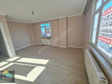 Mimar Sinan Da Cadde Üstü İçi Komple Yenilenmiş Kiralık Daire!