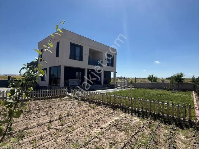 Mimarsinan Kayapul'da Satılık Geniş Erciyes Manzarlı Villa