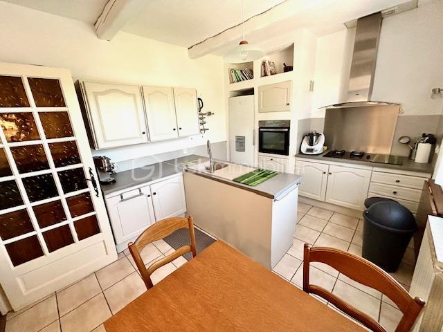 MIMET – MAISON FAMILIALE de Type 5 AVEC PISCINE ET APPARTEMENT DE 60 m2 SUR 1190 M²