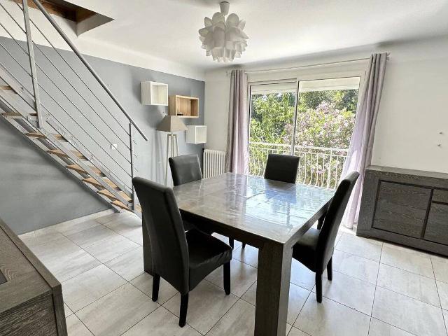 Mimet maison mitoyenne avec extérieur