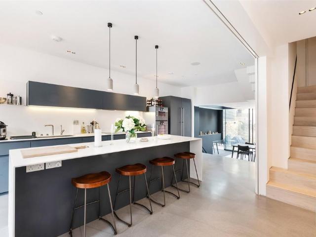 19 Mimosa Street, London, SW6 4DS, United Kingdom | 5 bed townhouse for rent #135184804 | Rentberry