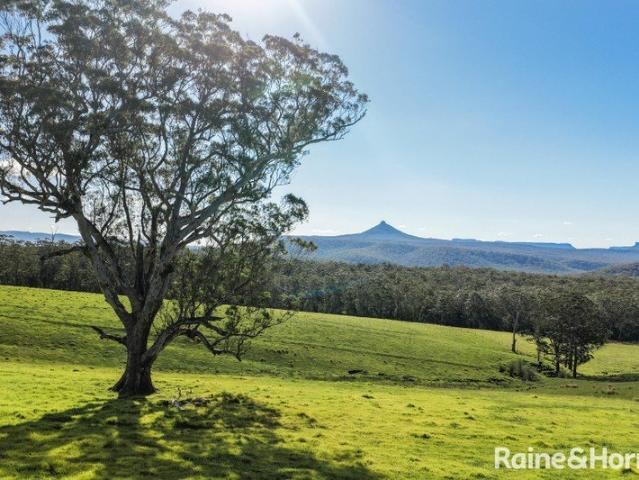 44 Hectares with Majestic Mountain Views