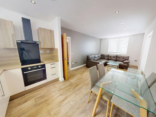 Mint Drive, Hockley B18, 2 bed flat to rent, £1,250 pcm | PrimeLocation