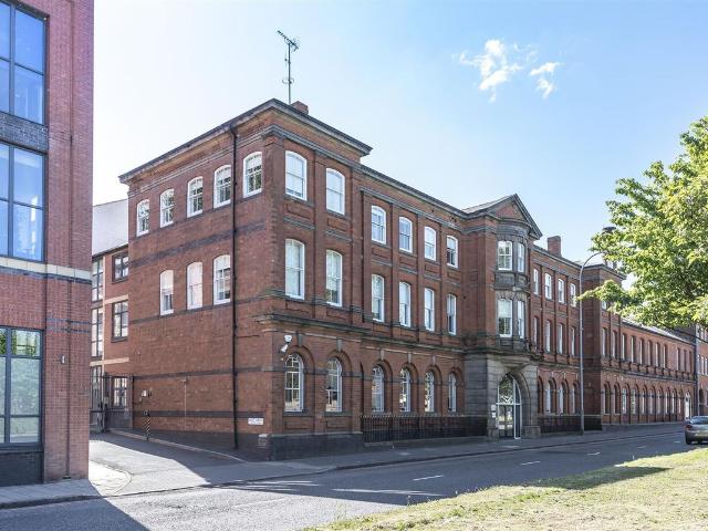 Mint Drive, Hockley B18, 2 bed flat to rent, £1,200 pcm | PrimeLocation