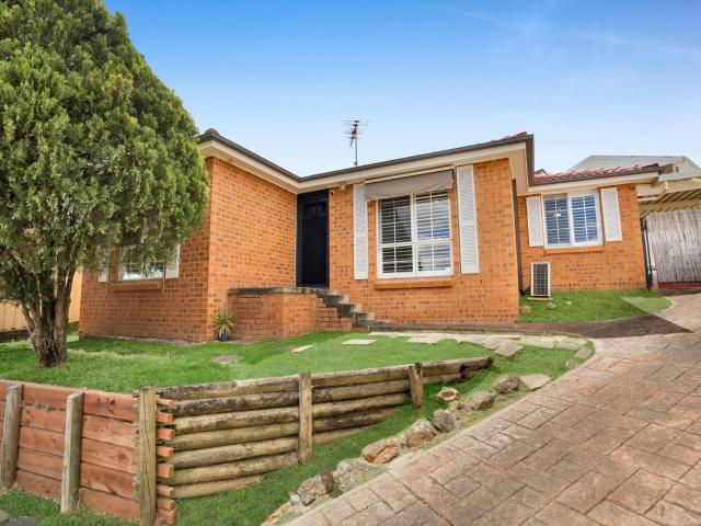 Minto, 13 Merryweather Close