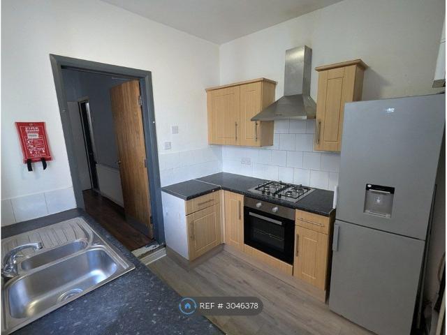 Minton St, Hull HU5, 4 bed terraced house to rent, £850 pcm | PrimeLocation