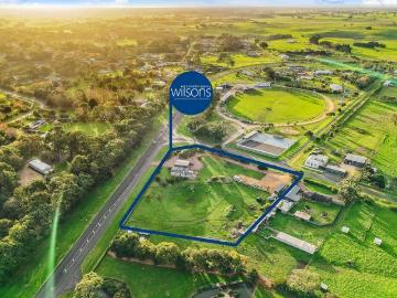 MINUTES FROM WARRNAMBOOL ON OVER TWO ACRES