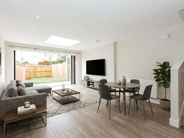 Mina Park Crescent, St Werburgh's, Bristol BS2, 4 bed end terrace house to rent, £2,540 pcm | PrimeLocation