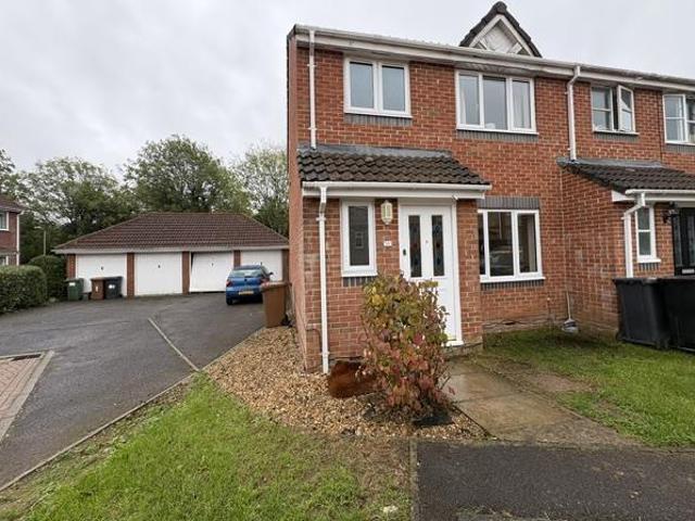 Minden Close, Andover 3 bed end of terrace house to rent £1,550 pcm £358 pw