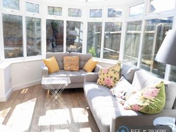 Minerva Crescent, Portsmouth, PO1 4 bed terraced house to rent £3,250 pcm £750 pw