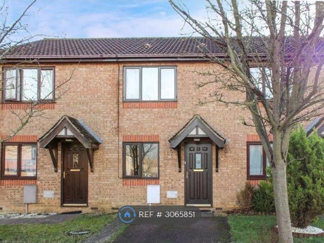 Minerva Gardens, Milton Keynes MK7, 2 bed semi detached house to rent, £1,250 pcm | PrimeLocation