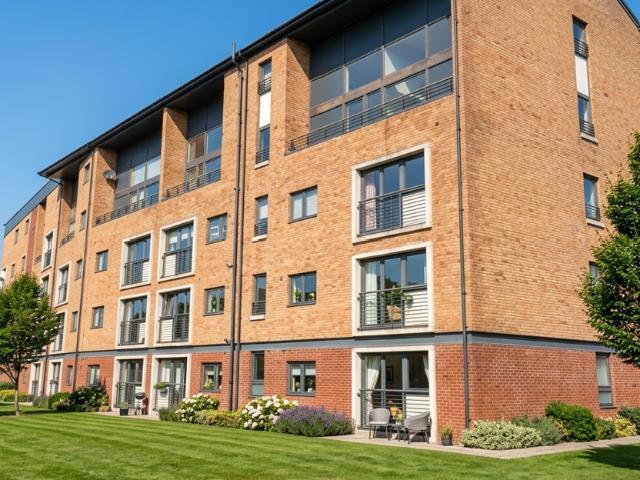 Minerva Way, Glasgow G3, 4 bed flat to rent, £2,800 pcm | PrimeLocation