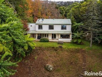'Mingara' A Private Country Retreat on Acreage