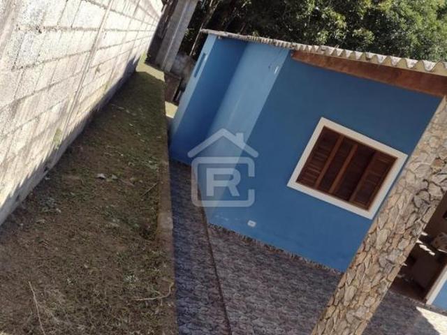 Mini chácara ideal para moradia e lazer, próximo ao centro da cidade