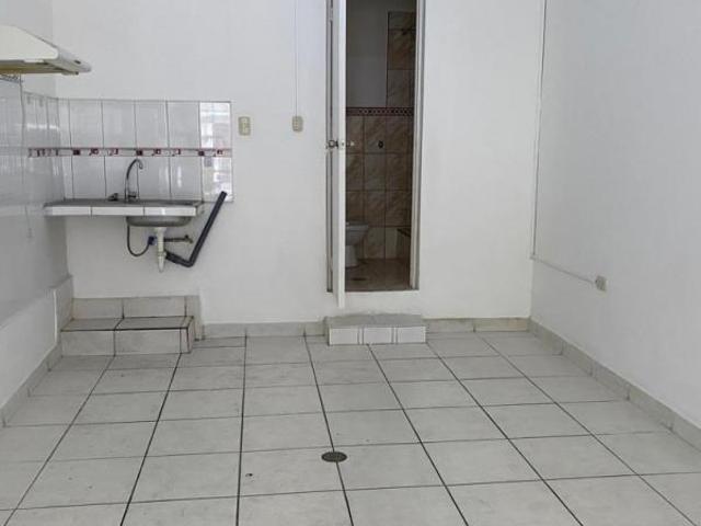 Mini departamento primer piso entrada independiente en urb olimpo salamanca