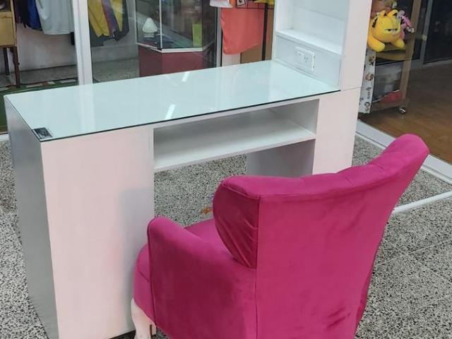 Mini Local espacio en plaza comercial en el centro para U?AS