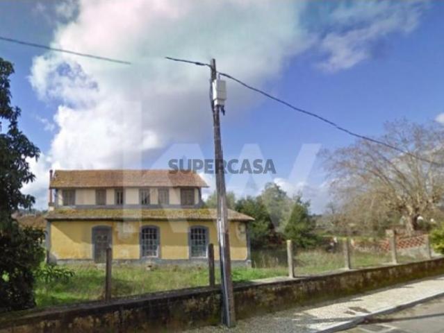 Mini Quinta ’Posto Médico’ com Casa para Restaurar em Paleão, Soure, Coimbra