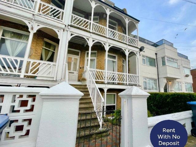 Minnis Road, Minnis Bay, Birchington. 1 bed flat to rent £975 pcm £225 pw