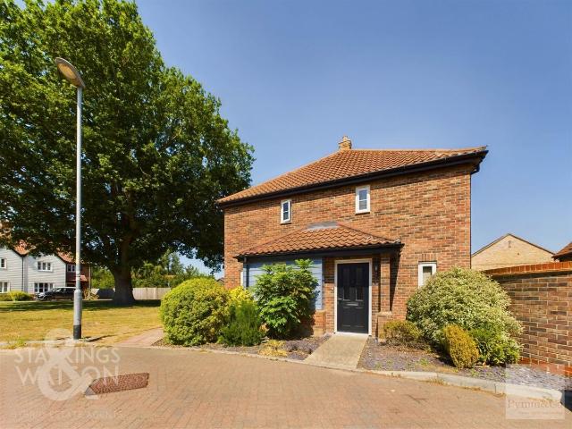 Minns Crescent, Poringland NR14, 2 bed semi detached house to rent, £1,150 pcm | PrimeLocation