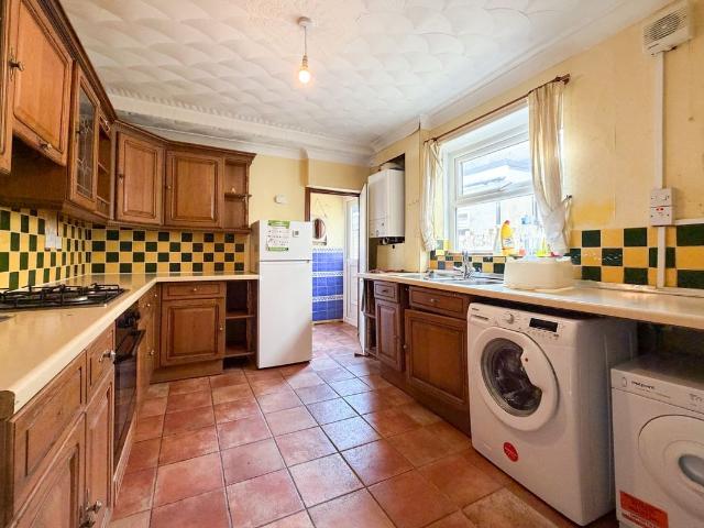Minny Street, Cathays CF24, 4 bed terraced house to rent, £1,860 pcm | PrimeLocation