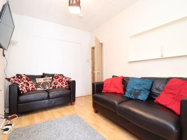 Minny Street, Cathays CF24, 4 bed terraced house to rent, £2,060 pcm | PrimeLocation