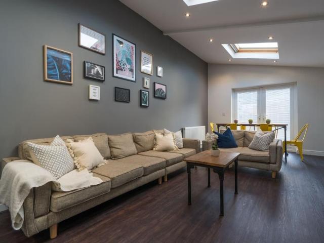 Minny Street, Cardiff CF24, 7 bed terraced house to rent, £754 pppm | PrimeLocation