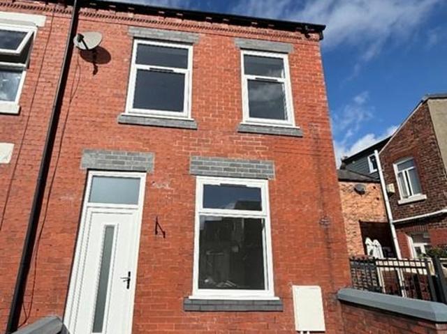 Minor St, Manchester, M35 3 bed terraced house to rent £1,400 pcm £323 pw