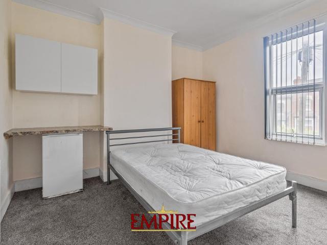 Minstead Road, Erdington, Birmingham. 1 bed in a house share to rent £563 pcm £130 pw