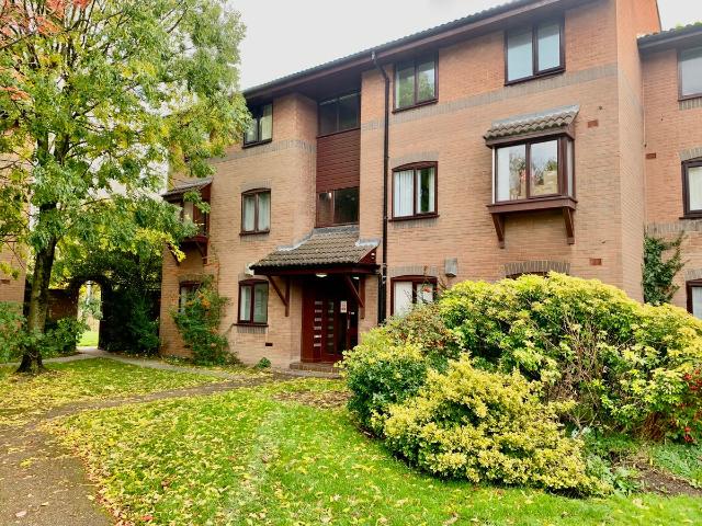 Minster Court, Liverpool L7, 2 bed flat to rent, £900 pcm | PrimeLocation