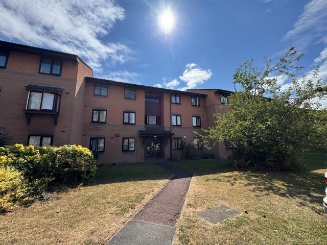 Minster Court, Liverpool L7 2 bed flat to rent £925 pcm £213 pw